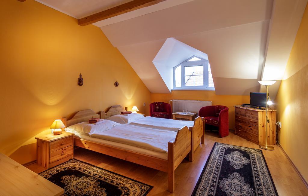 - Restaurant Atrium Guest house